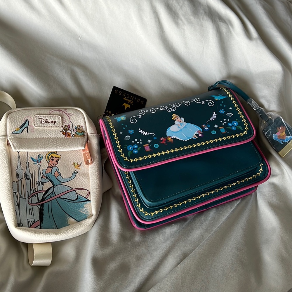 2 Disney Cinderella purses!